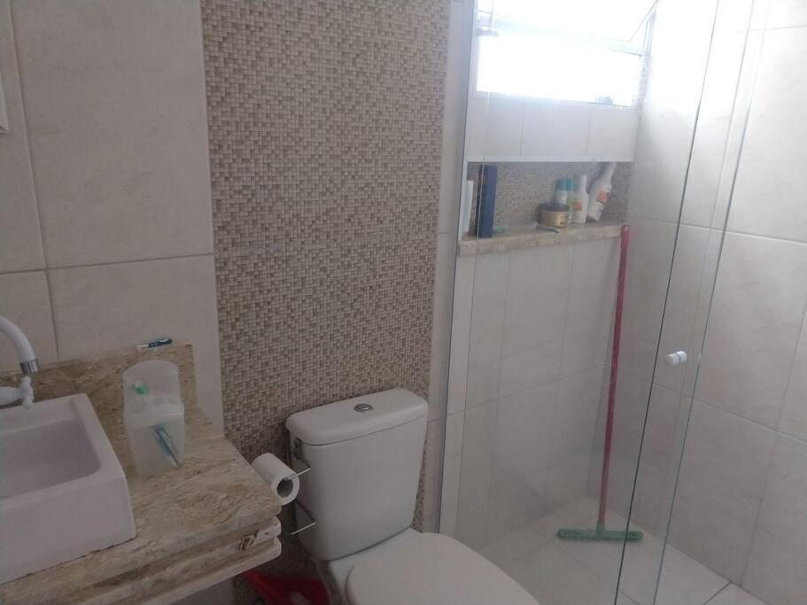Casa Em Itanhaem Com 2 Quartos Garagem P 2 Carros, Churrasqueira, Piscina 200 M Da Praia Exteriör bild